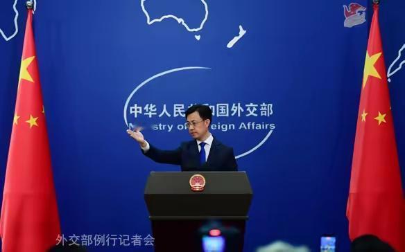 越南外交部近期对外发声，对中国西沙群岛的岛礁建设提出不当说法，还对所谓主权问题表