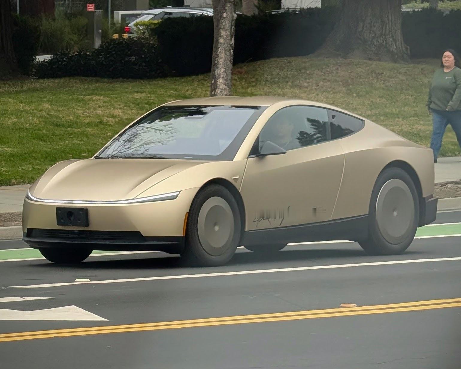 1月28日，特斯拉：当您被添加为另一辆特斯拉的驾驶员并设置了云配置文件时，您的媒