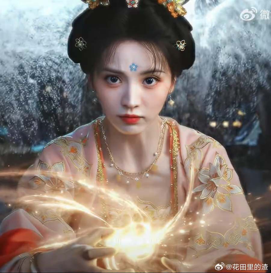 武祯你怎么在皇宫跑酷 动作戏看得人心潮澎湃，田曦薇扮演的武祯跑酷皇宫，打妖时那帅