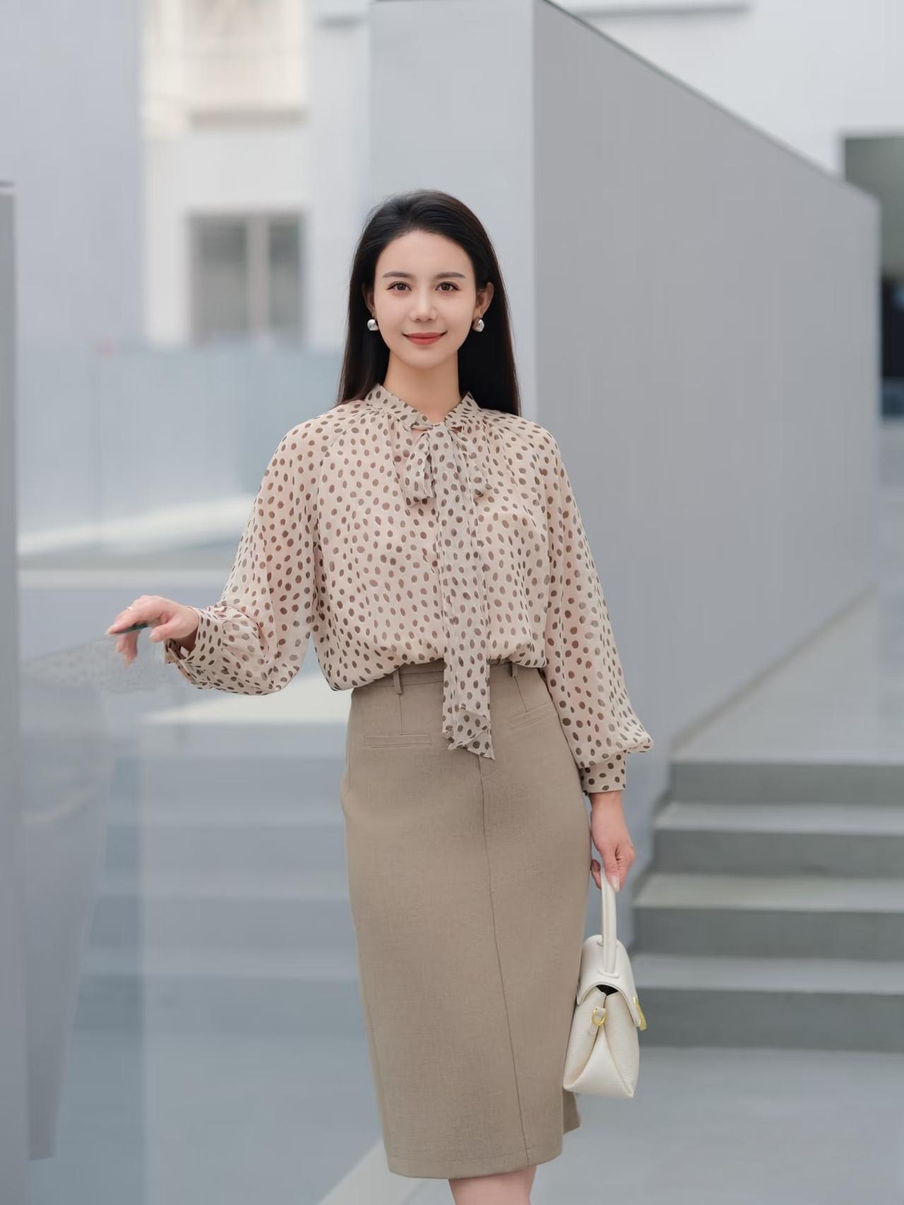 有哪些美女让人过目难忘？大千世界美女如云，但是优雅大方知性气质的美女，总是令人过