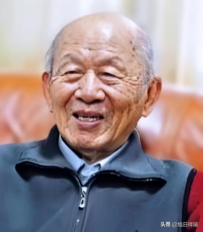 6月26日上午，崔崑院士在武汉走了，享年101岁，你可能没听过他的名字，但你一定