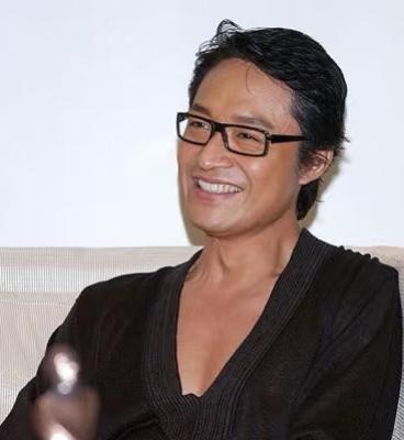 马景涛的家庭现状
给所有男人上了一课，男人千万不要随便离婚和乱生孩子，63岁的马