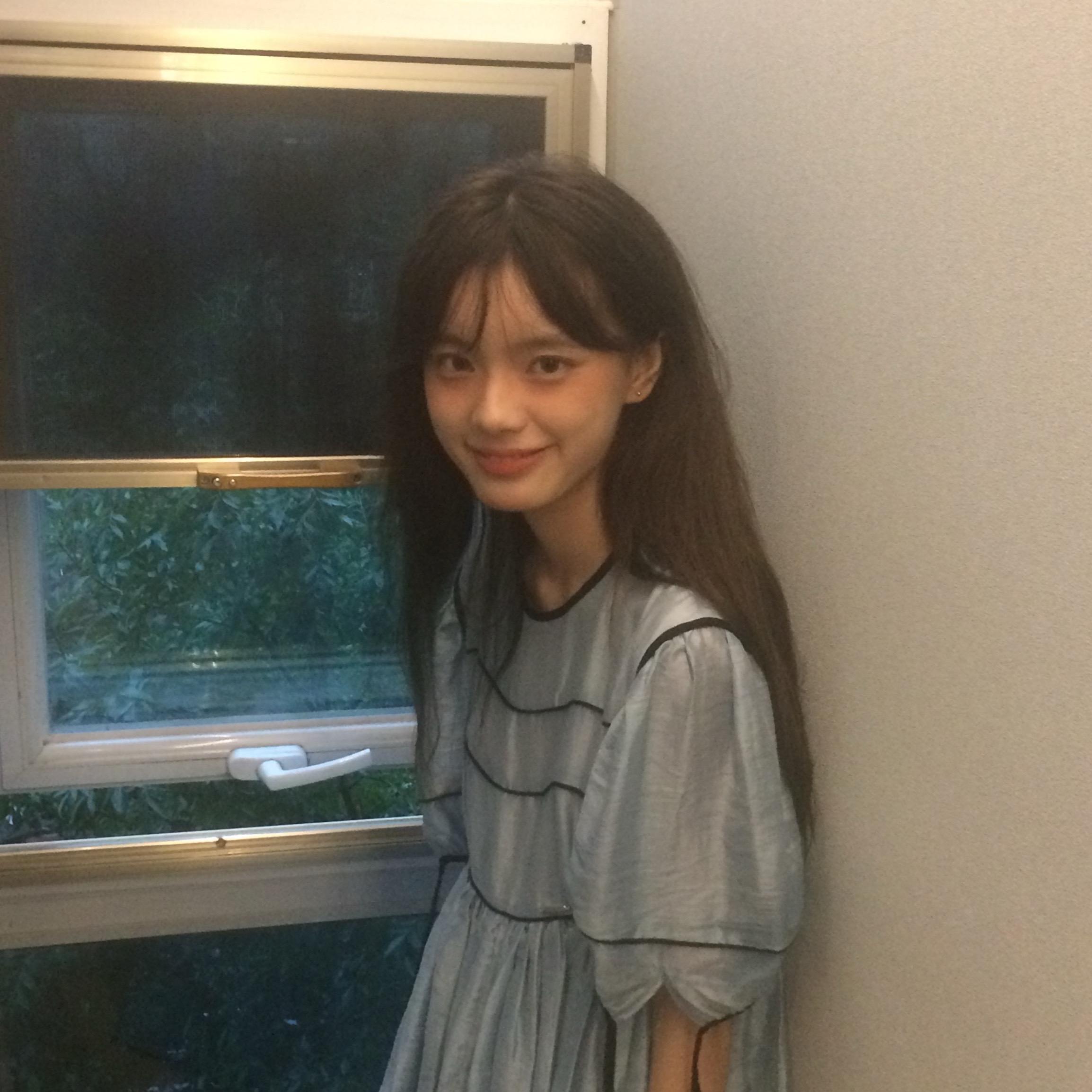 我又下雨了 因為剛剛見你 我總是用盡所有晴朗去見你 ⠀ 但對你而言 這...