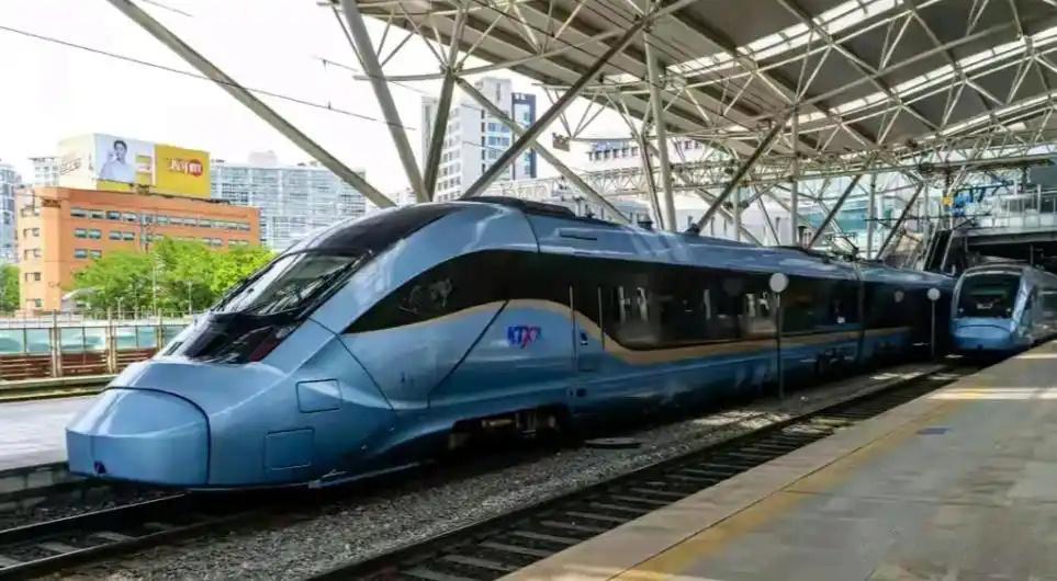 【越南政府：确保南北高铁项目在2026年底前开工建设】国铁微闻 越南政府发布消息