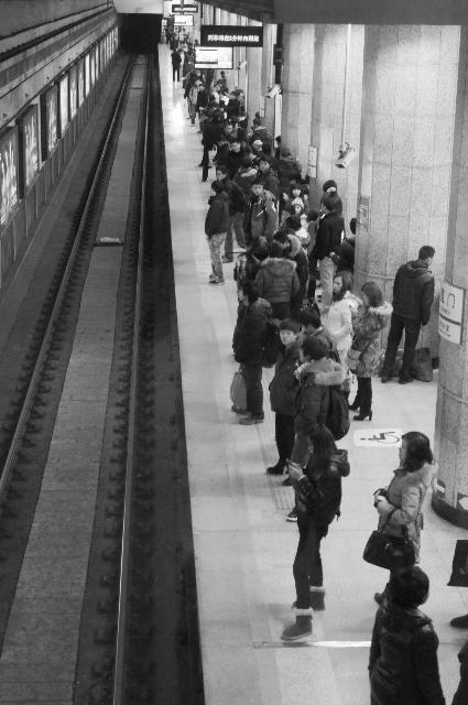 上联:上上下下上下一致，诚邀下联来来去去来去不同。