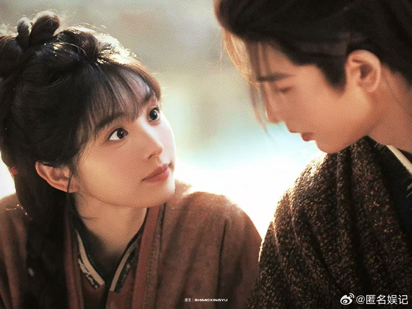 逐玉追剧团现场破万逐玉追剧团现场热度破万 逐玉追剧团逐玉追剧团线下高光时刻，热度