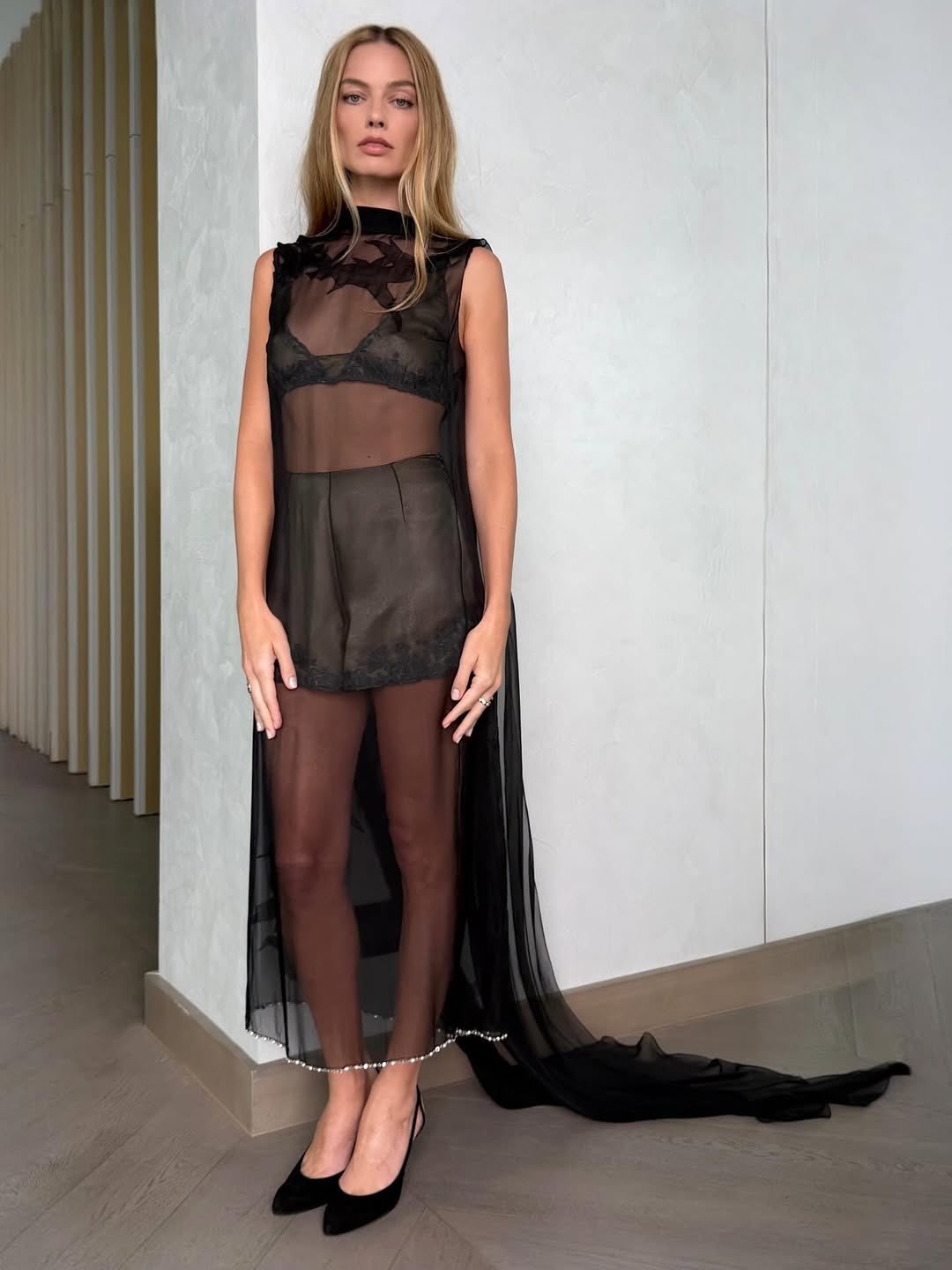 Margot Robbie in CHANEL S/S 2026 Haute C