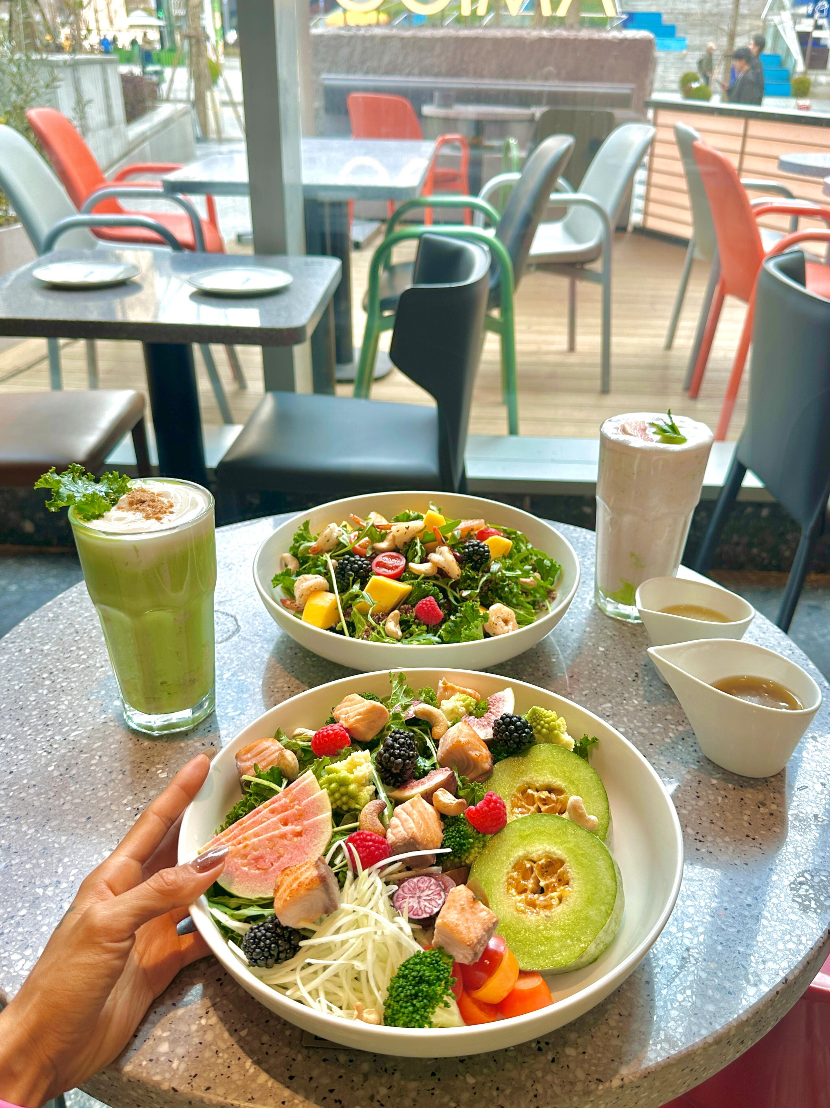 大宝贝们，想要保持低体脂，超级沙拉绝对是最好的选择，地中海饮食结构，满满的膳食纤