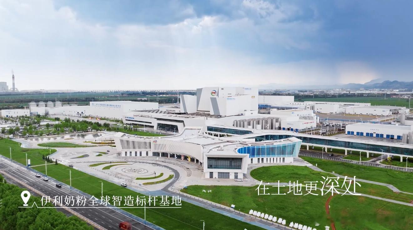 老钱风审美界最严厉的父亲网友偶遇陈伟霆原来是拍摄金领冠溯源短片，一身低调质感老钱