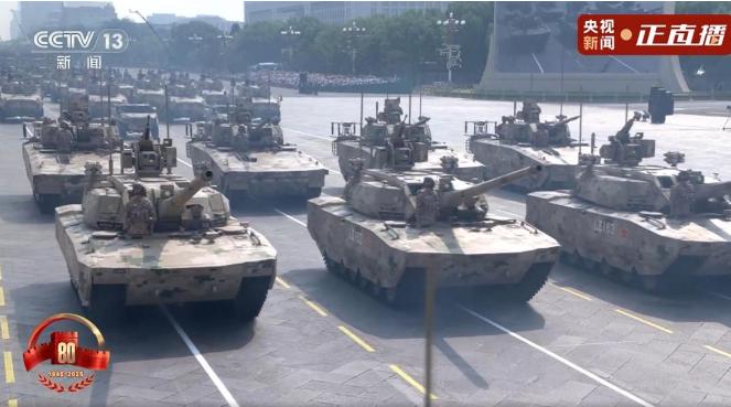 [微风]阅兵装备方队必看，一夜之间，中国军工已“遥遥领先”

当钢铁洪流驶过天安