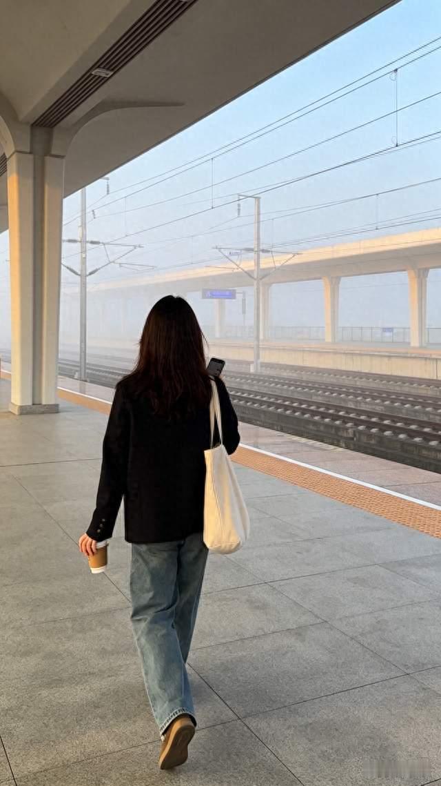 每月花3000跨省上班！杭州姑娘跑上海打工，到底图啥？