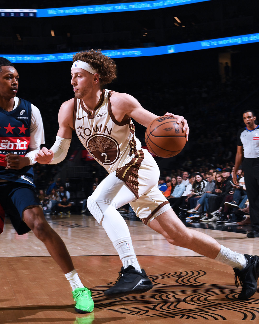 波奇姆斯基22分，10篮板，7助攻，2抢断。勇士战胜奇才