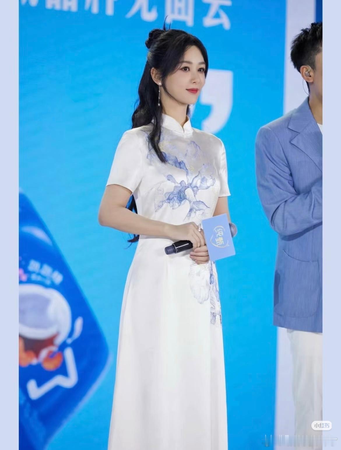 杨紫玉兰花开君再来故事梗概董竹君有自传记录的，这个🫓真的很不错的，年代➕底层人