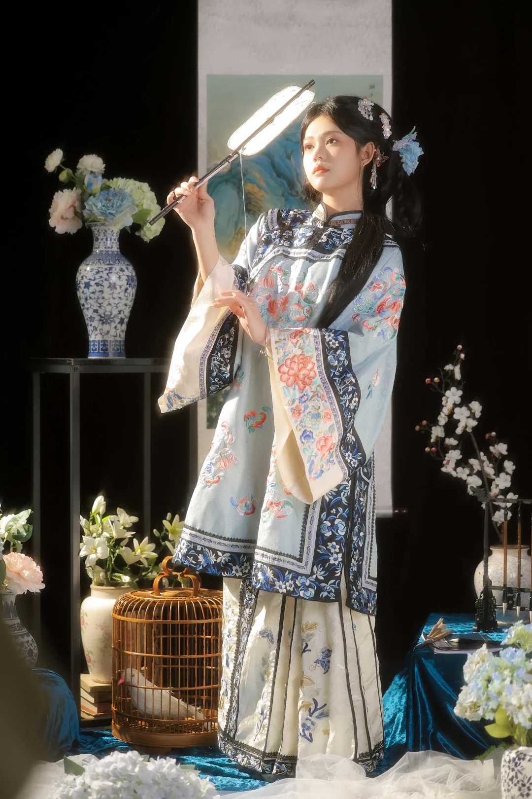 清冷破碎感清汉女｜她是旧时代里的一束光