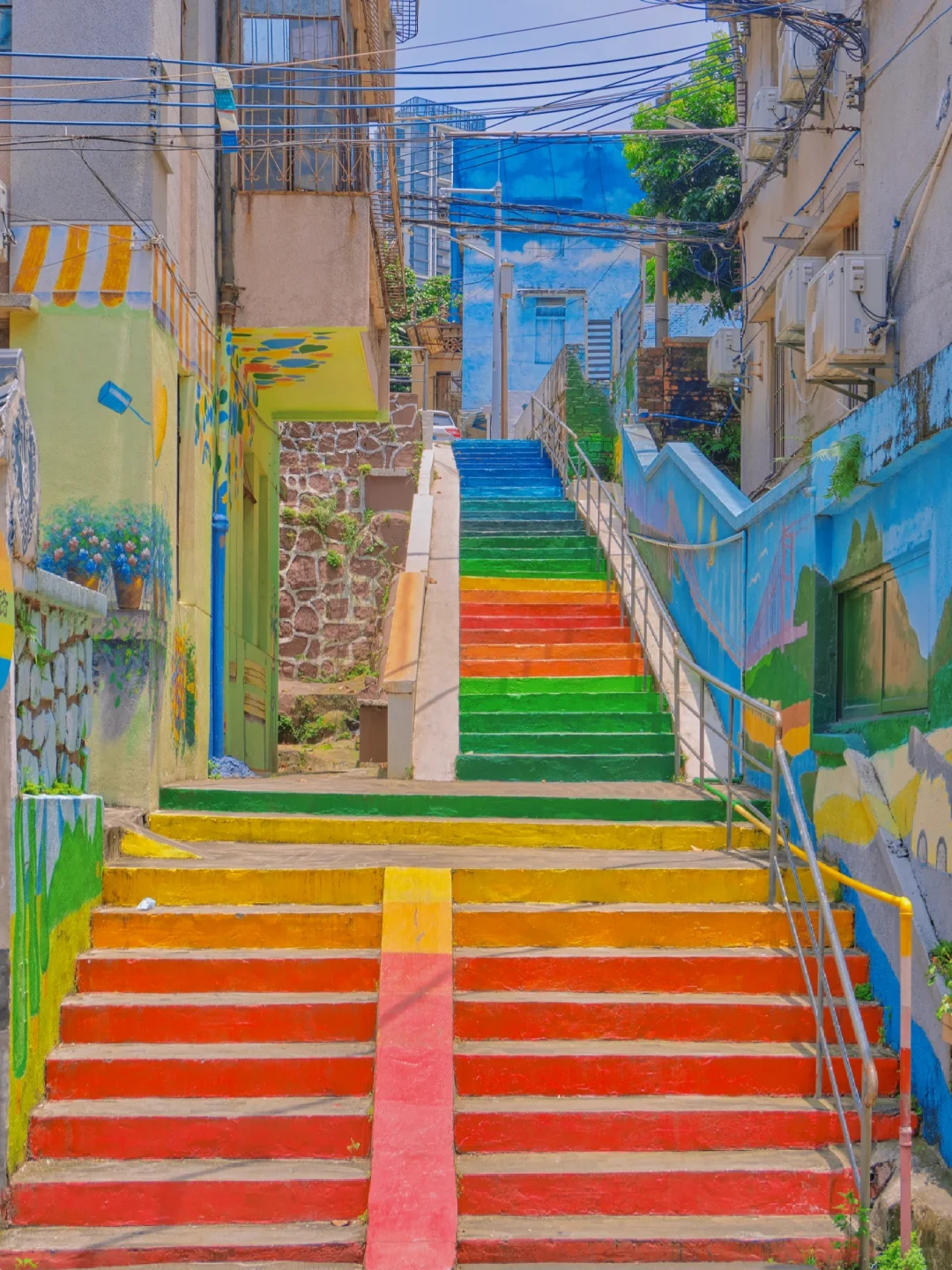 广州这个动漫里的彩虹村🌈仿佛走进童话世界