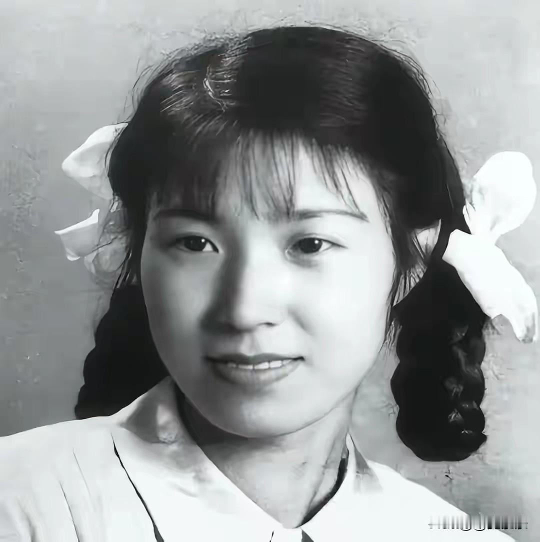 1956年，28岁李玉琴探监溥仪，组织特意留她过夜，她最终含泪决绝离开
 
19
