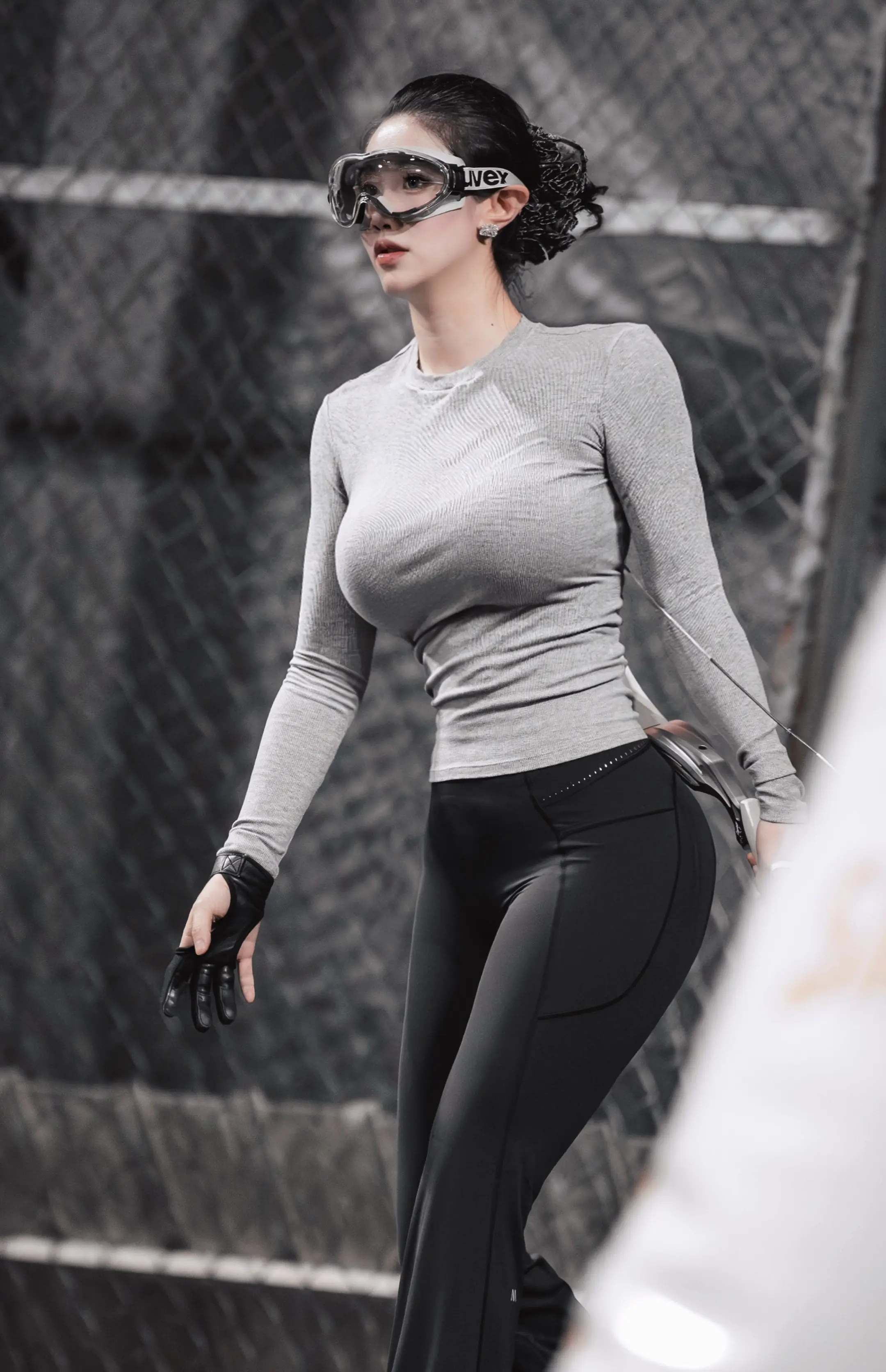 你留下的轮廓、指引我黑夜中不寂寞。