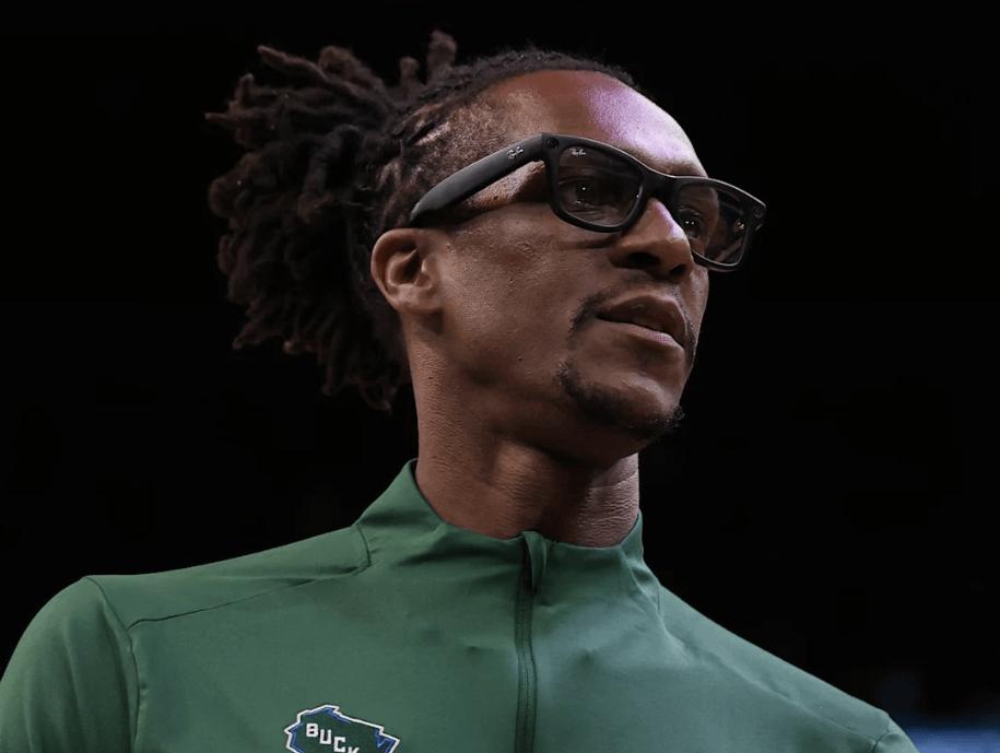 太优秀的球员不适合做教练。
不知道是谁说过这句话，我深以为然。
他举的例子是王治