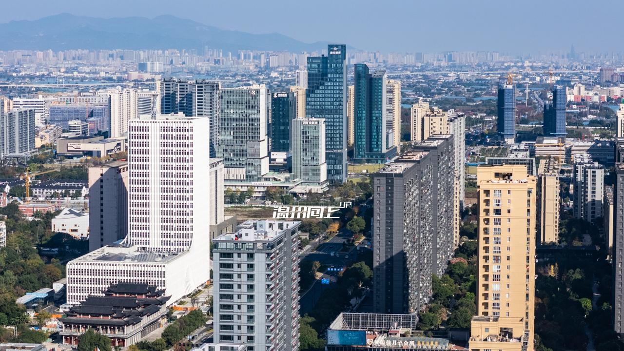 浙南县城和镇的城建，越来越发达了。龙港、苍南灵溪、平阳昆阳、鳌江。