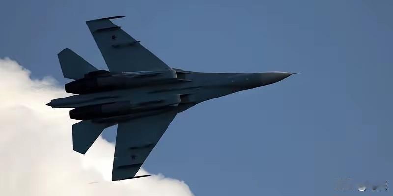 卢甘斯克上空爆发俄乌空战 ！
4月21日《俄罗斯报》报道。
昨天上午11:30左