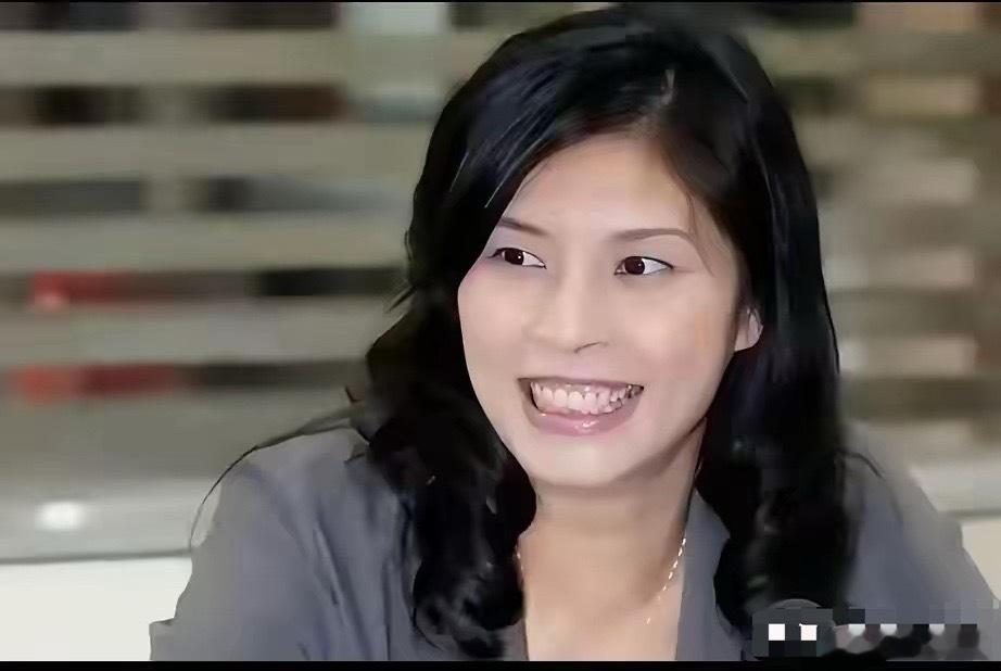 巾帼不让须眉！今天，台湾中国国民党主席郑丽文，将派40人的代表团，跨越海峡，赴京