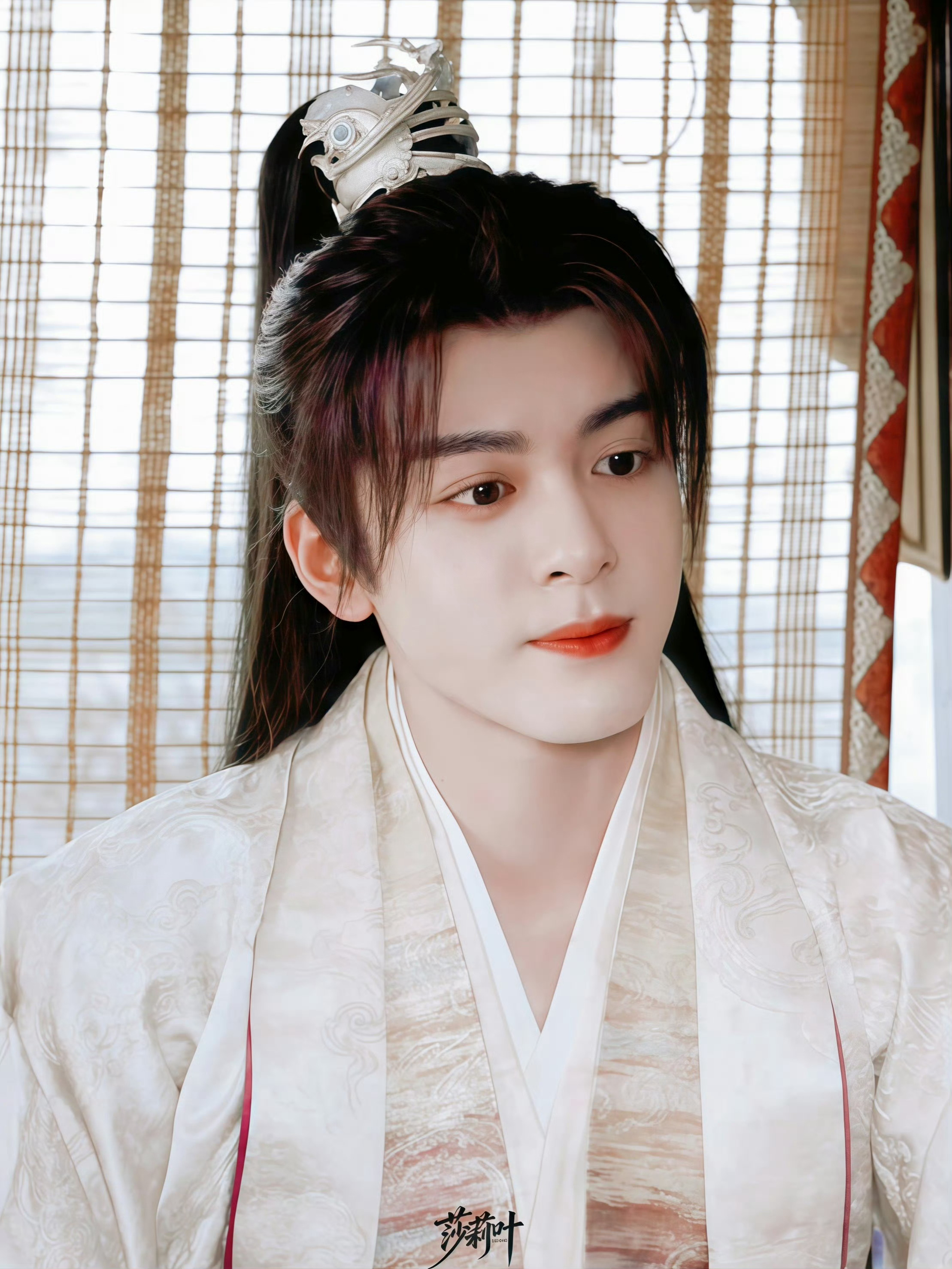 目前修了三套了，我打算每一套都修一下，齐峥衣服是真的很多也好看，每套我都好喜欢，