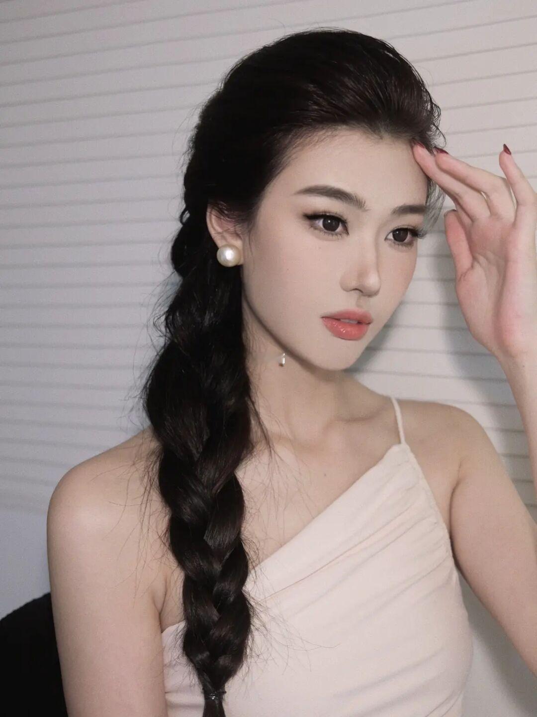 如何成为第一眼美女