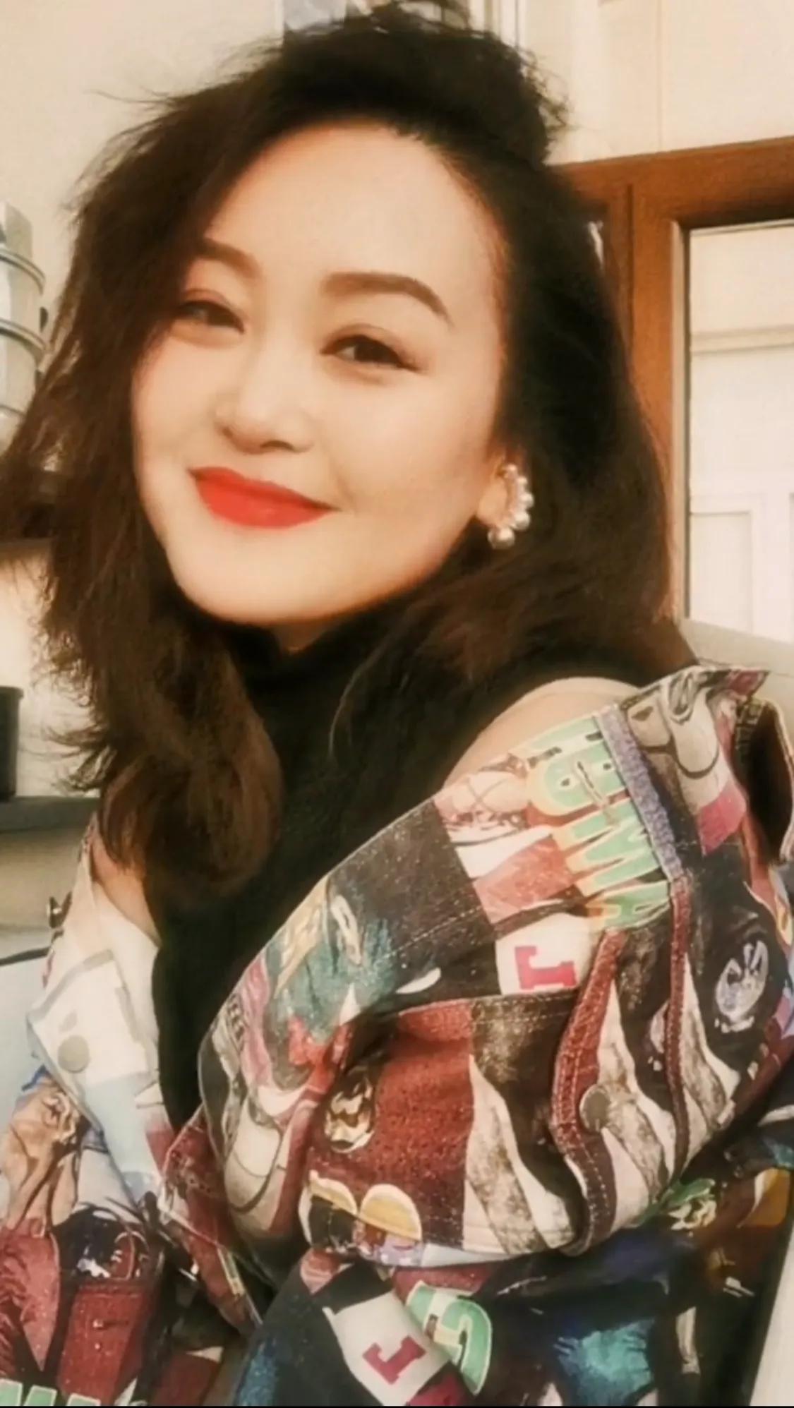 男女之间的差异
百分之八十的男生发现好吃的自己舍不得吃，总想给自己的女朋友留点。