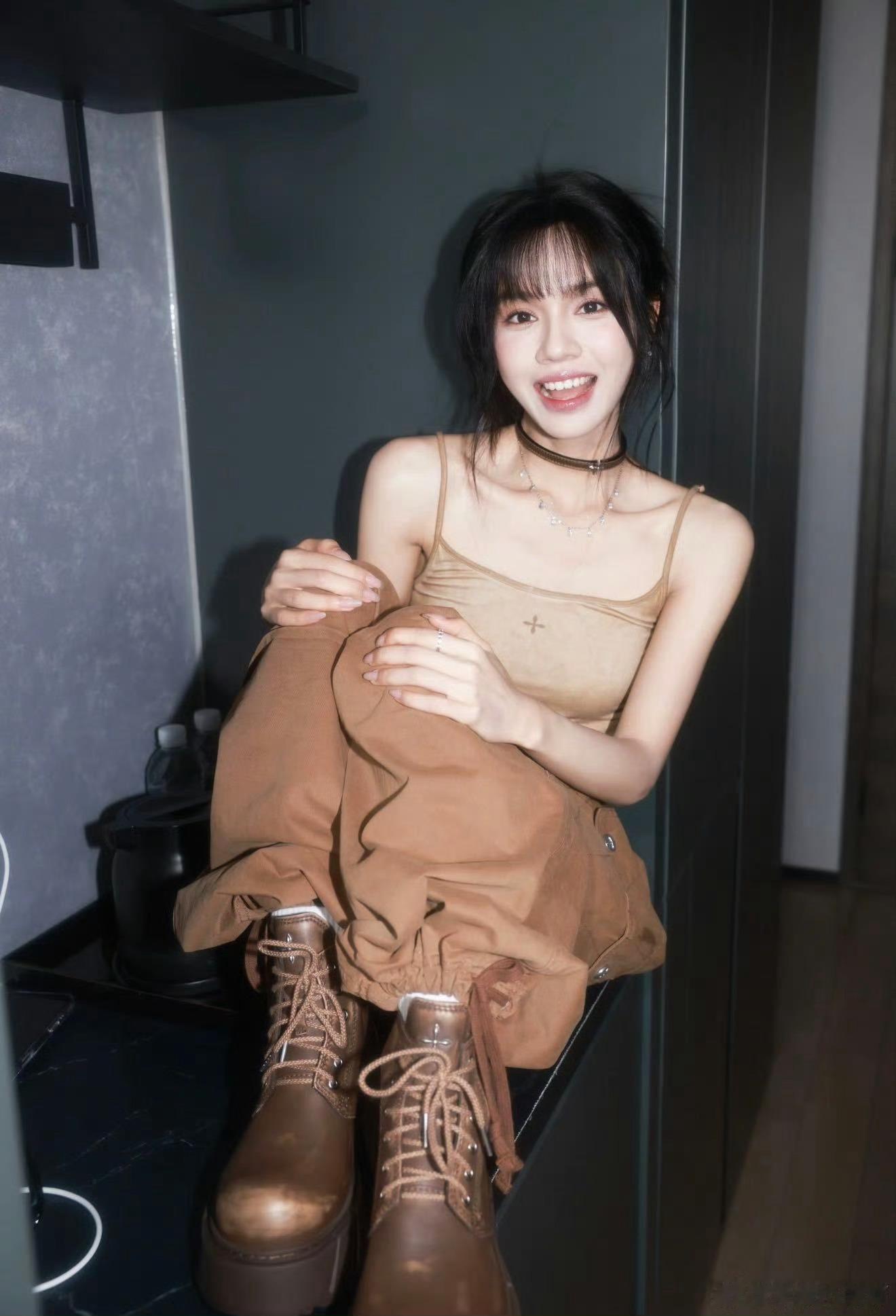 短剧八位男女顶流春晚合体 刘念、张翅、王格格、吴添豪、王小亿、杨鹏丞、姚冠宇、锦