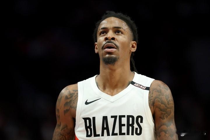 开拓者VS爵士！
明天凌晨3:00NBA常规赛，开拓者客场挑战爵士。

今日开拓