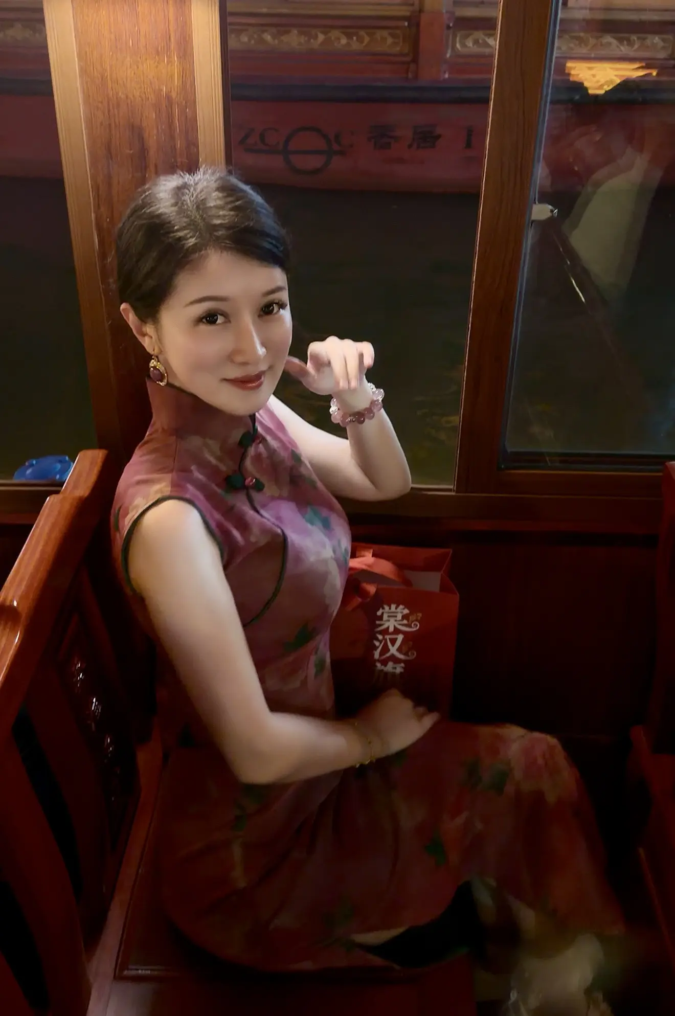 夜泊秦淮近酒家