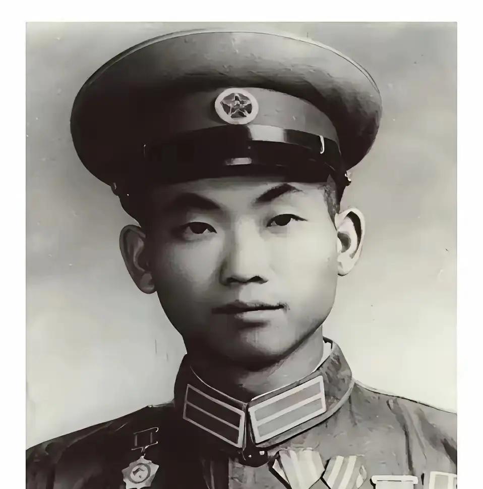 1952 年底，志愿军总部发生了一件极其罕见的奇事：一份刚从前线递上来的战报，硬