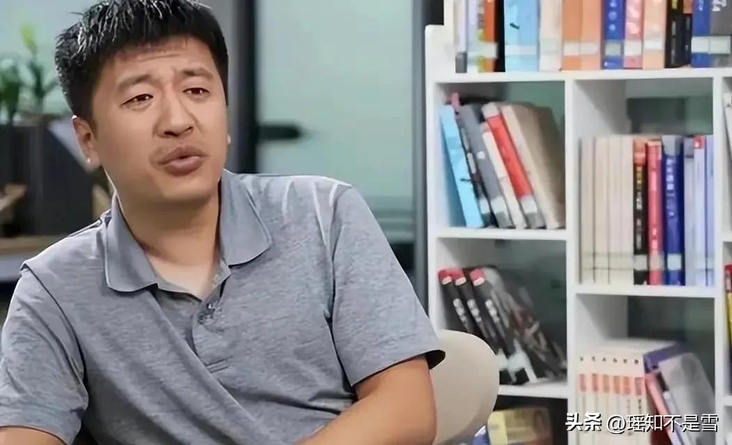 撕开“梦想”窗户纸的人：张雪峰，凭什么让千万学子视他为灯塔？
 
张雪峰这辈子最