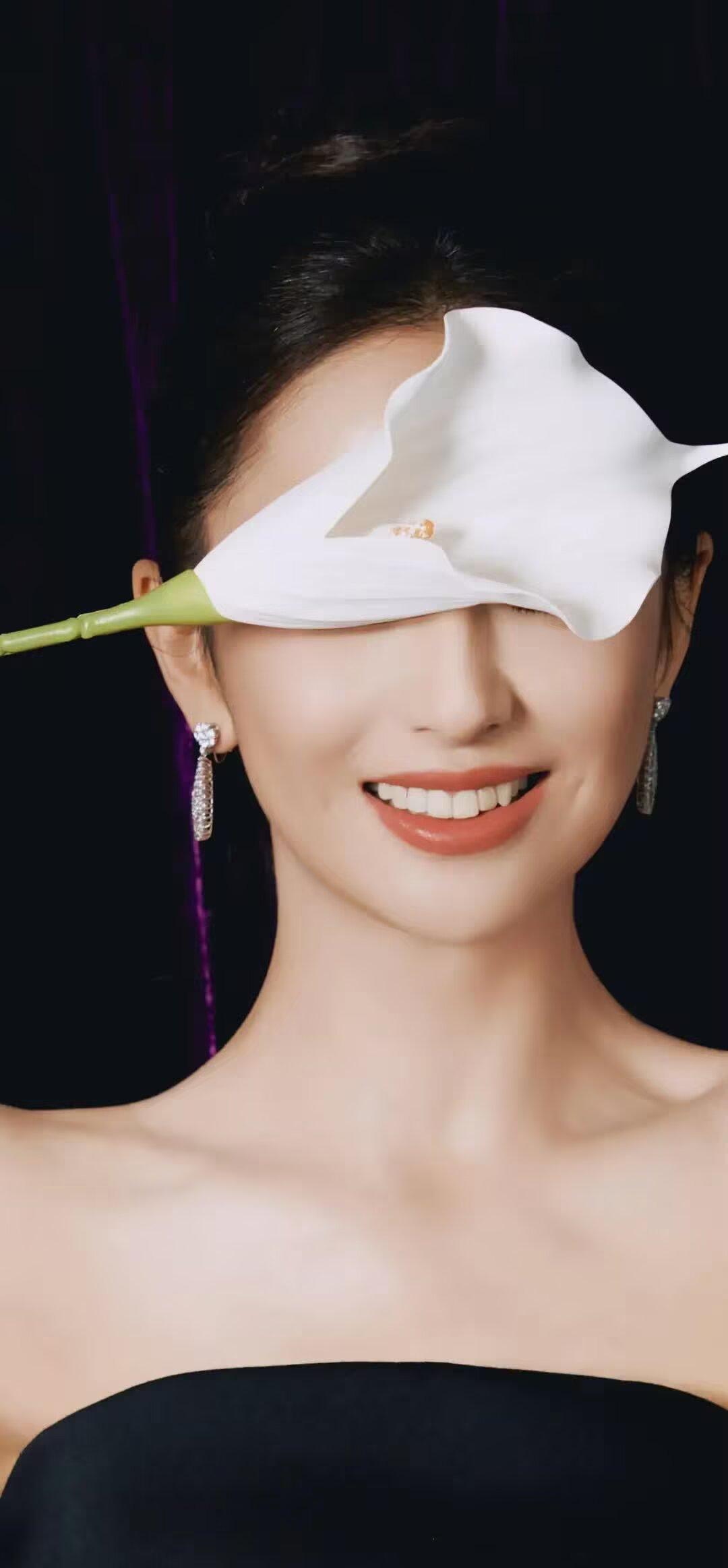 一句话说明白，哲学是什么？三次左转就是右转，告诉我们：人生的容错率极高，要允许试