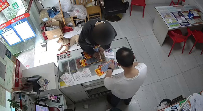 #男子偷万元刮刮乐中了1540元#【男子中奖心切盗万元彩票，兑奖1540元换来铁