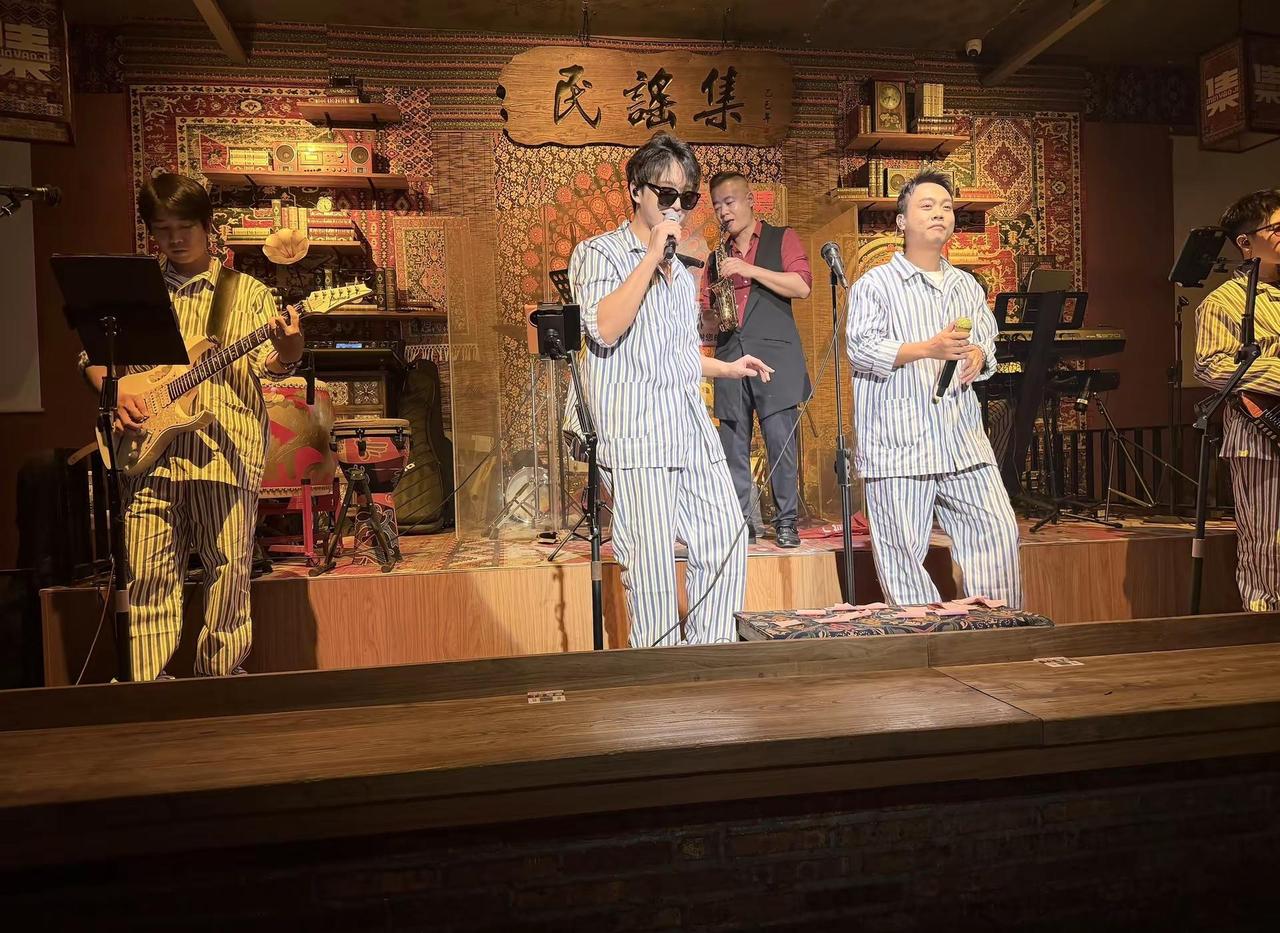 还好图图够帅 笑死我了，好像某某衣服👕民谣互动 湛江 华都汇民谣 华都汇民谣歌