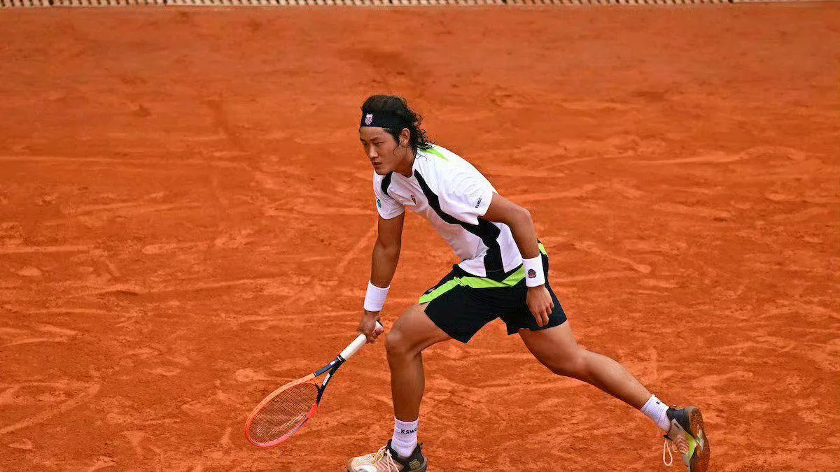 5月13日凌晨，ATP1000罗马大师赛第3轮比赛继续展开。中国男网一哥张之臻登