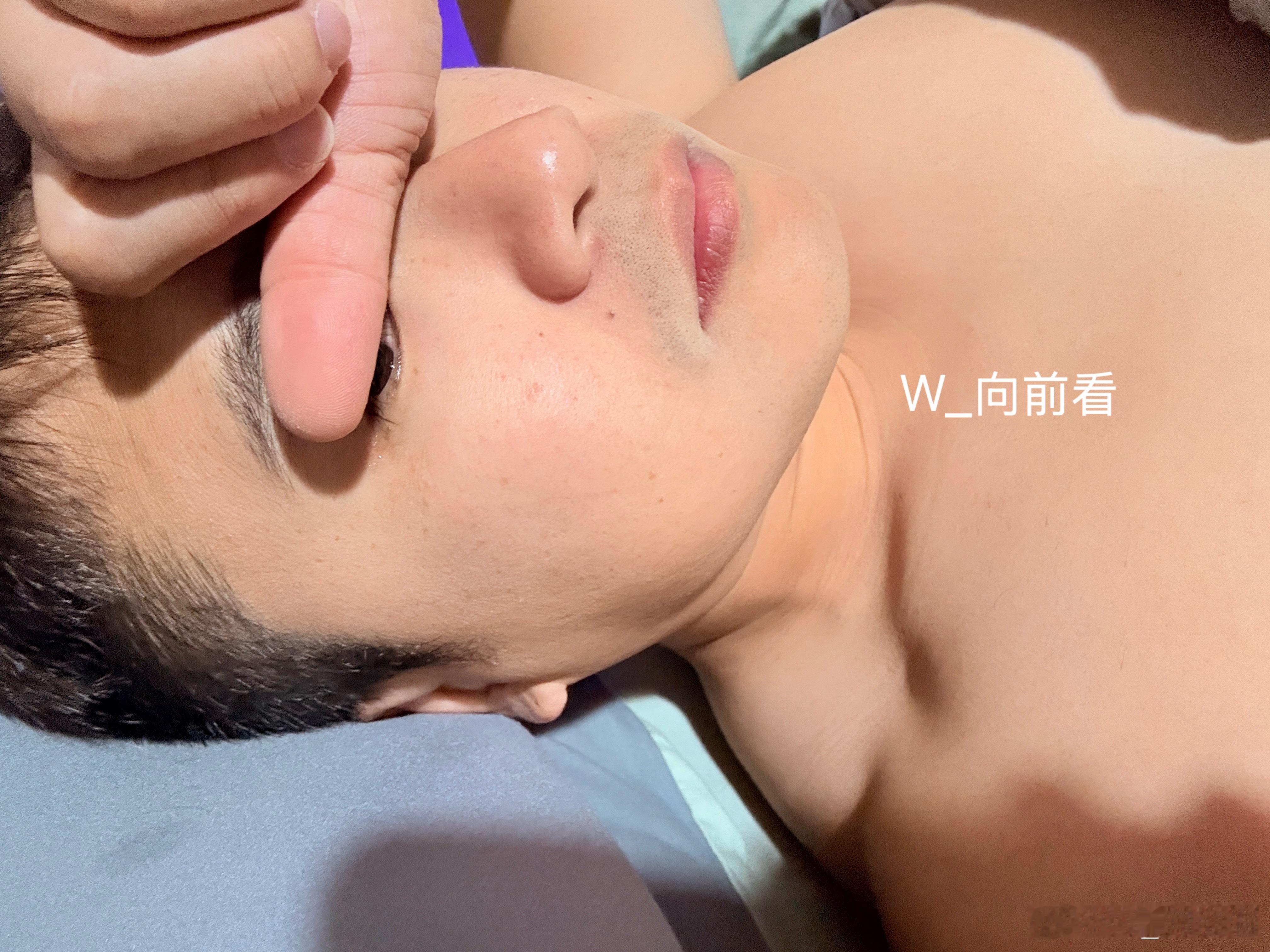 早上好啊！今天疯狂星期四了，明天终于到周末了！[锦鲤附体][锦鲤附体] ​​​