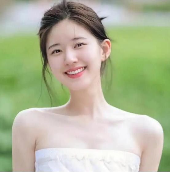 拔出萝卜带出泥，赵露思“发疯”意外牵扯6位顶流，她还能翻身吗

 
在娱乐圈这个