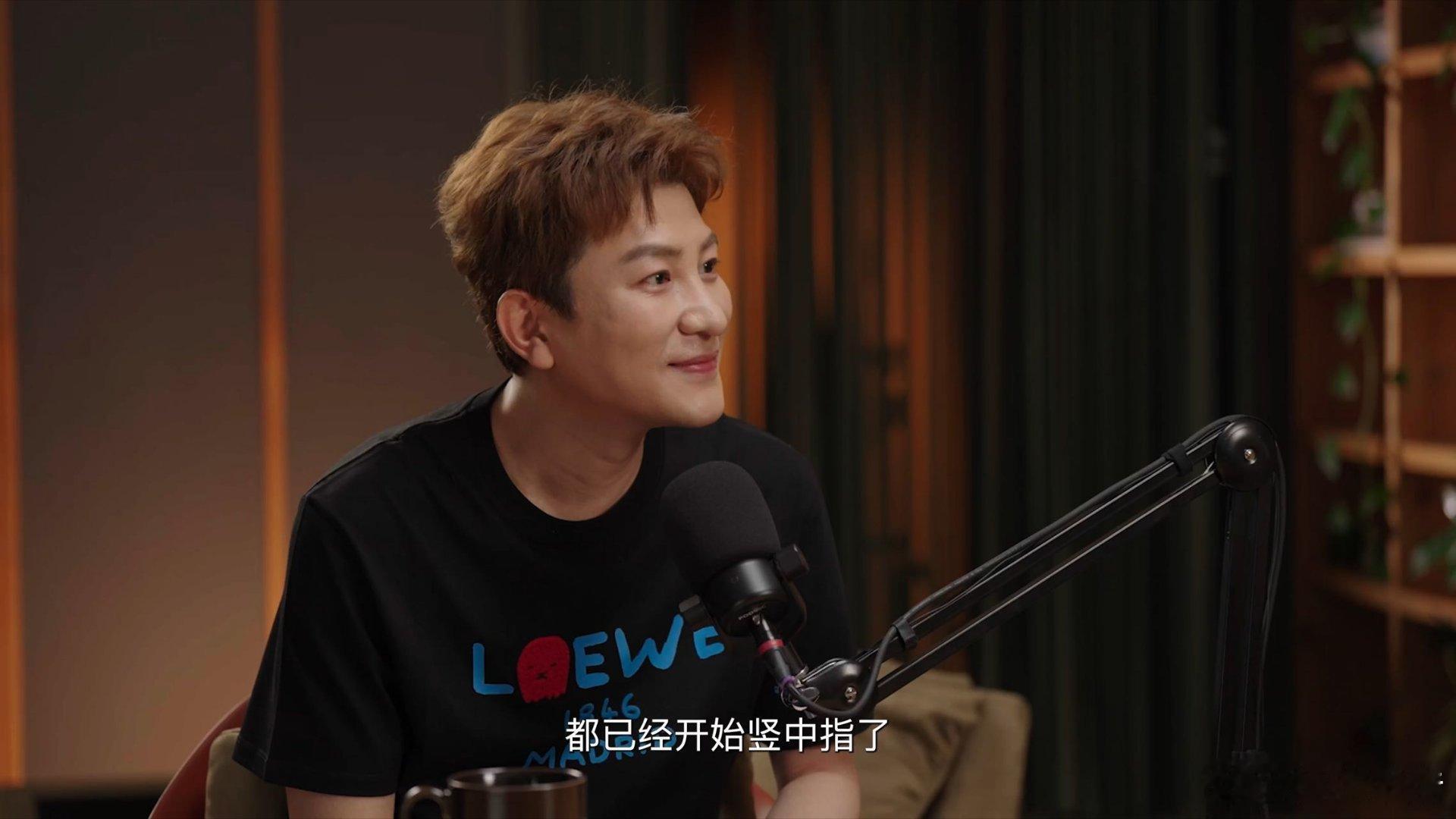 VaVa回应怼梁源的原因好多被称作中国第一女rapper的女rapper私下都是
