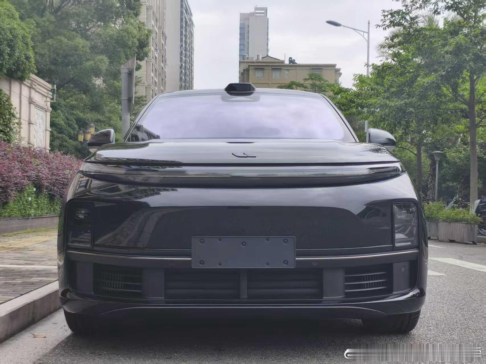 【车辆名称】理想L7 MAX【上牌时间】2025年4月【行驶里程】9000公里【
