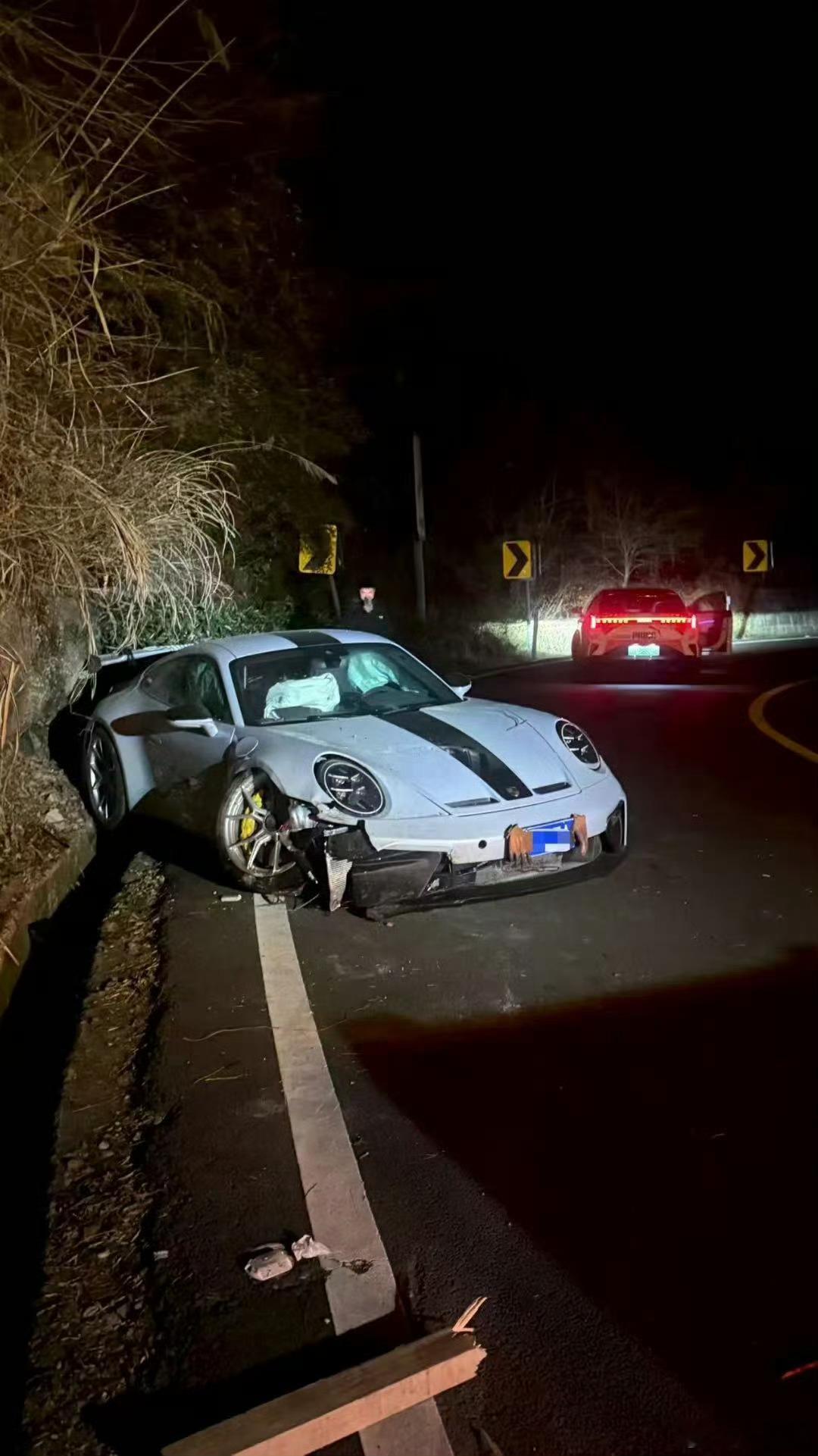 新款GT3看来是中国的比较大的首撞了。 