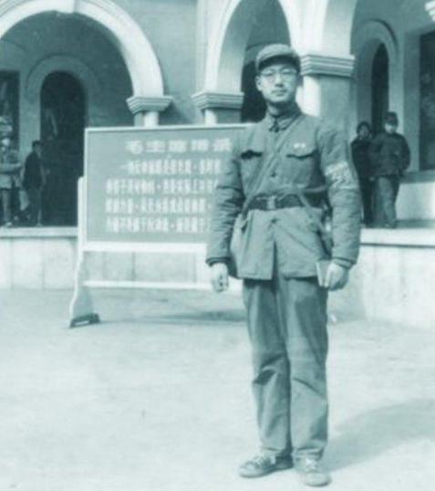 1962年，陈再道的儿子因为通敌被抓进了监狱，此事很快传到了毛主席耳中，得知此事