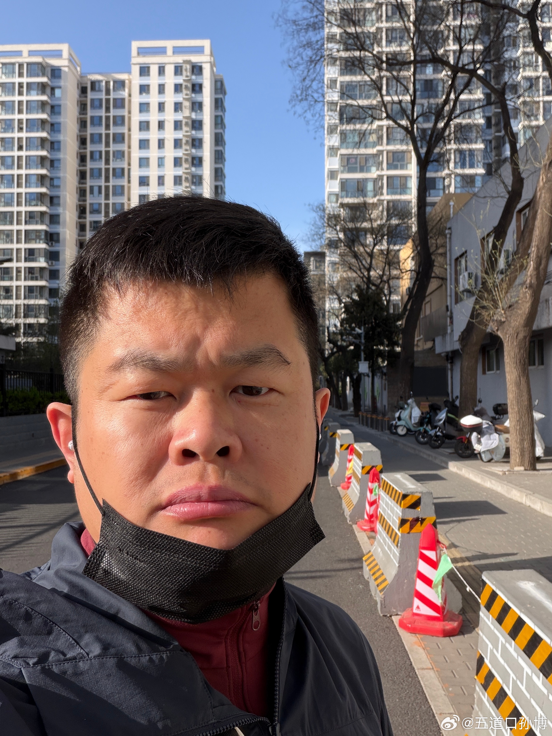 大早上先来个40分钟两公里的乌龟散步。苟住，多活一天，就赚一天。 