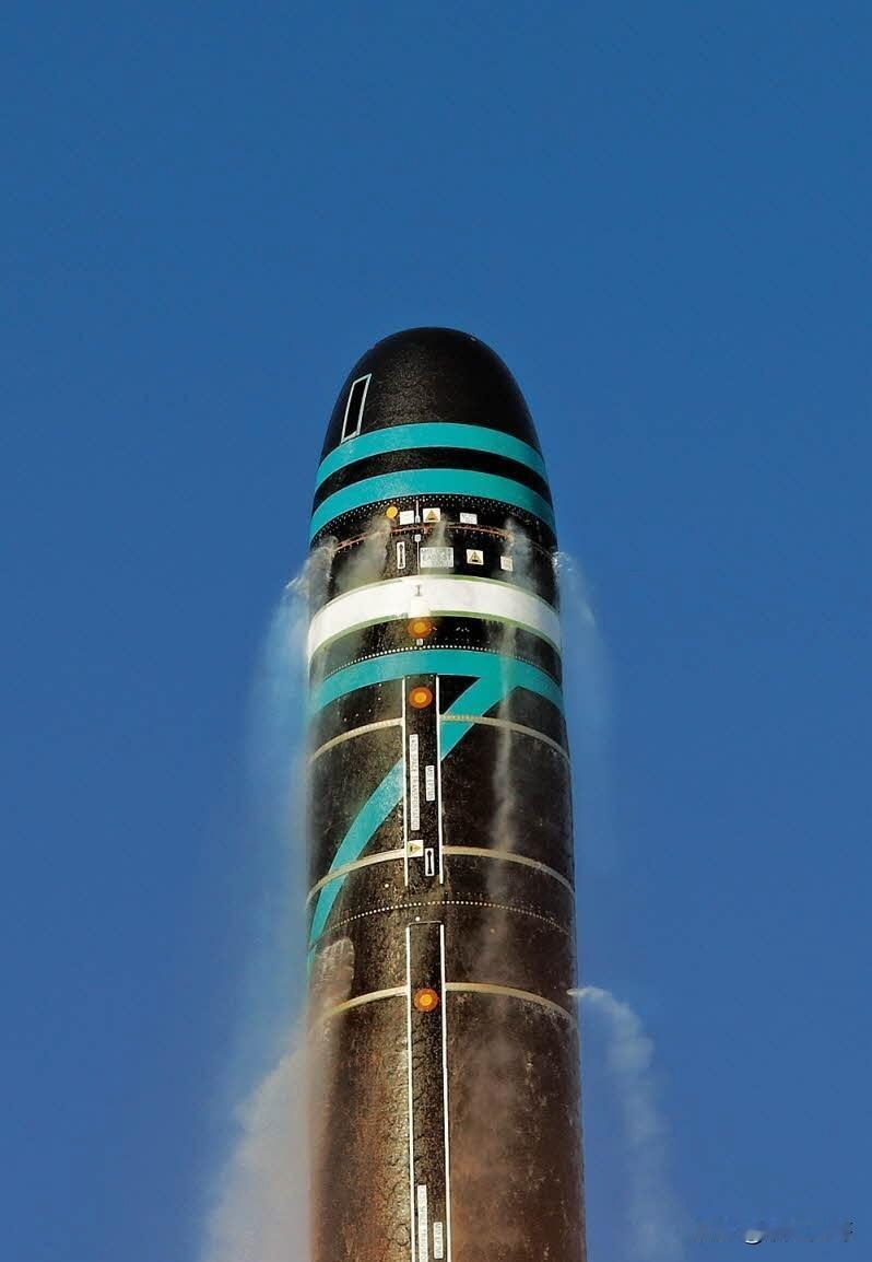 2025年10月24日，法国M51·3潜射弹道导弹开始在法国“凯旋”级弹道导弹核