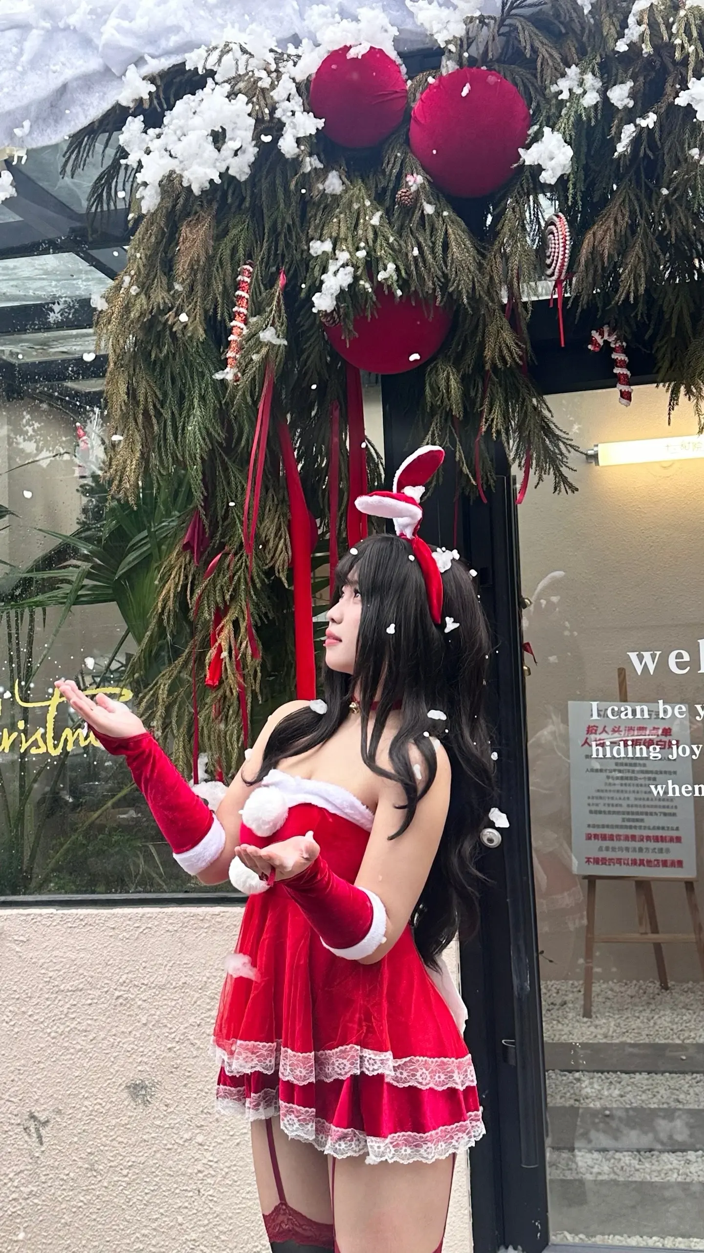 谁向圣诞老人许愿要极品粘人宝宝了 我现在被装袜子里了(>﹏<)蜜大腿