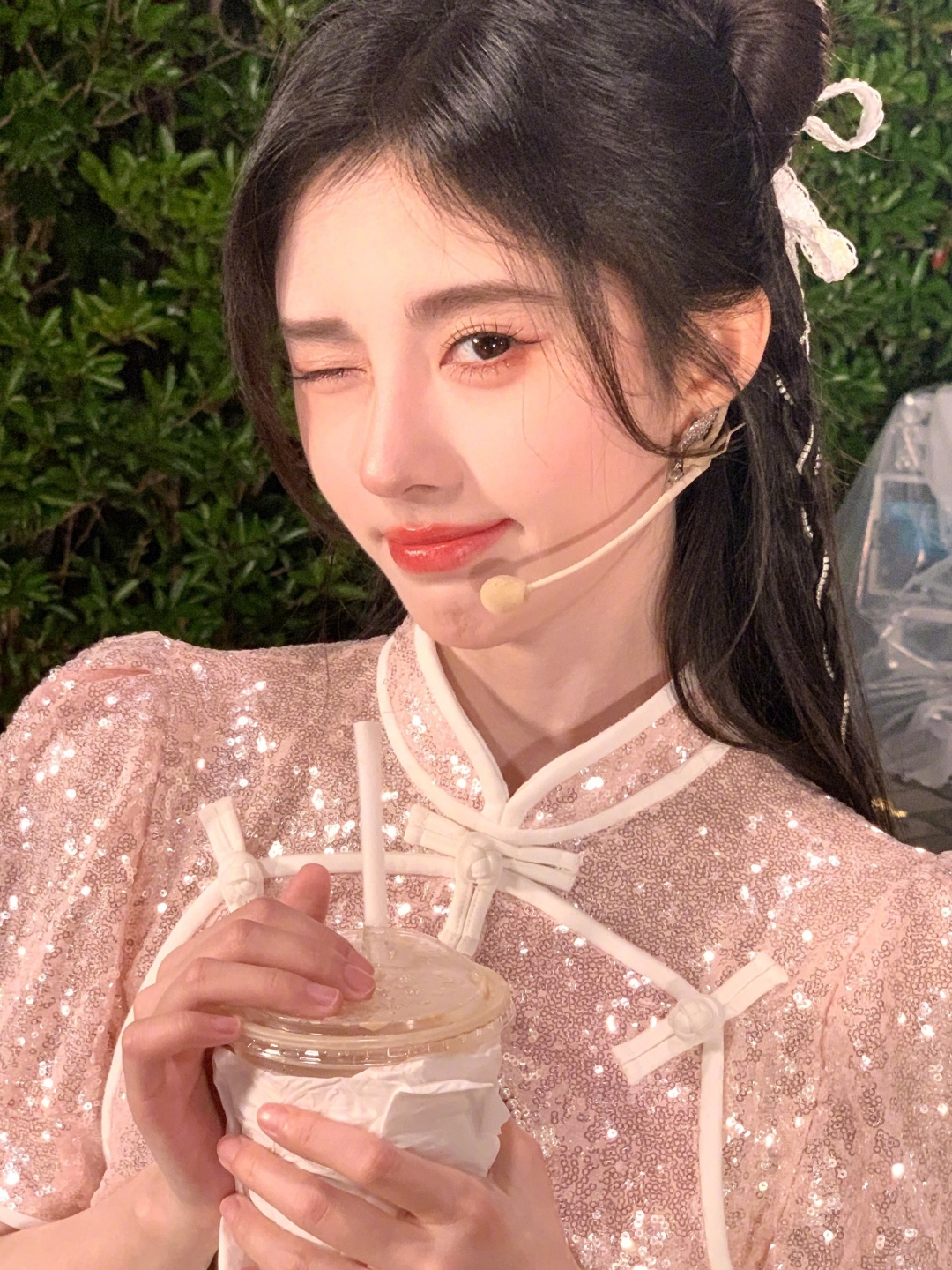 鞠婧祎苏绿夏 🍊💙鞠婧祎万花世界 “你是常年不败的花，温暖四季的光”    