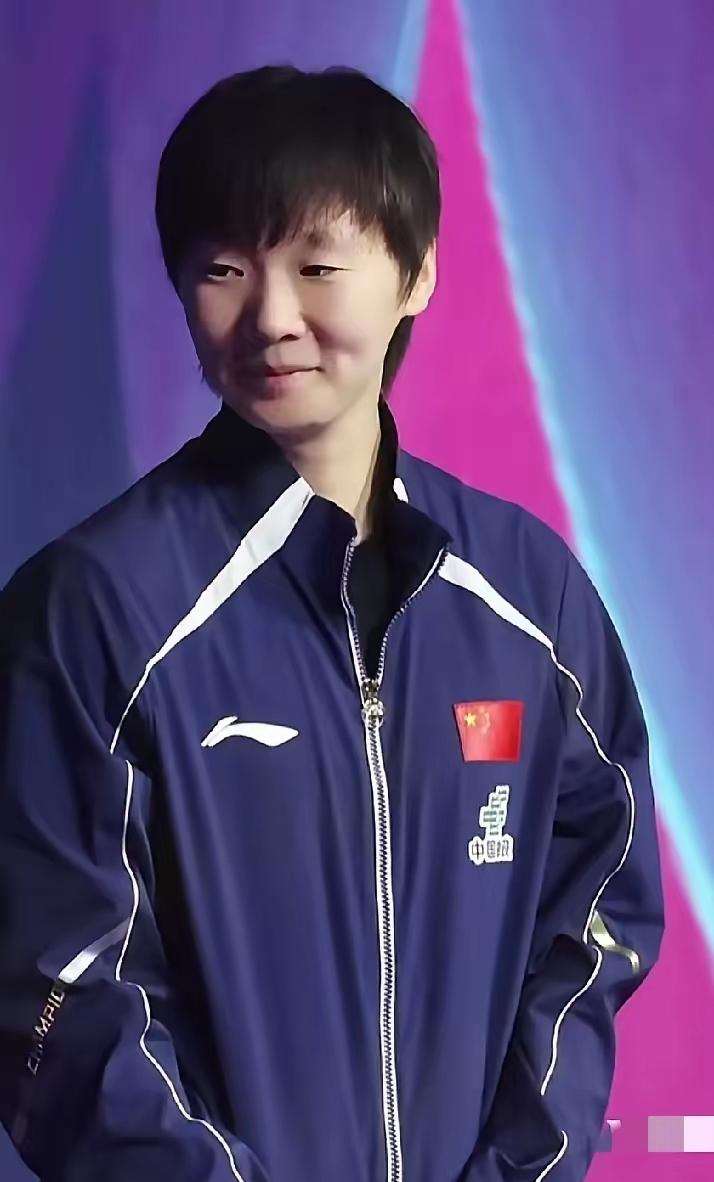 澳门世界杯最大的赢家，
不是孙颖莎，而是比莎莎
大2岁的王曼昱

这一次世界杯，