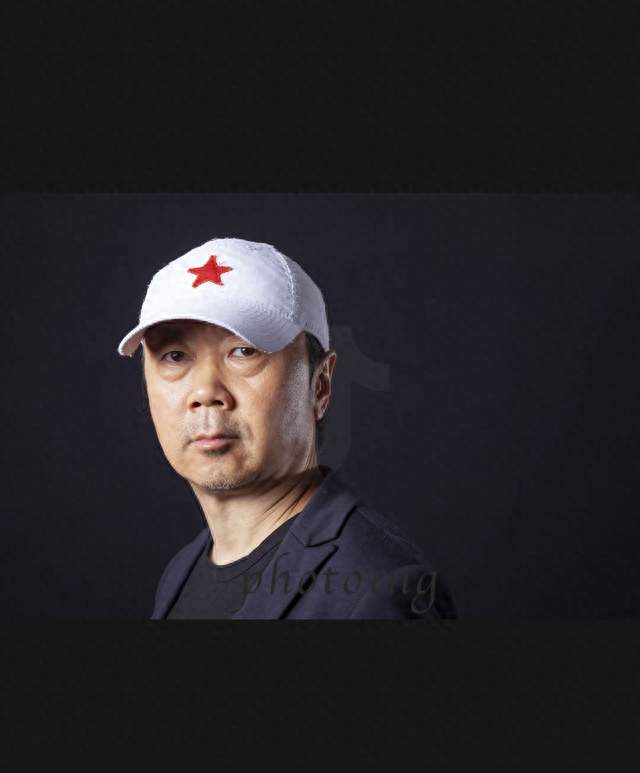 老一辈明星现状——崔健