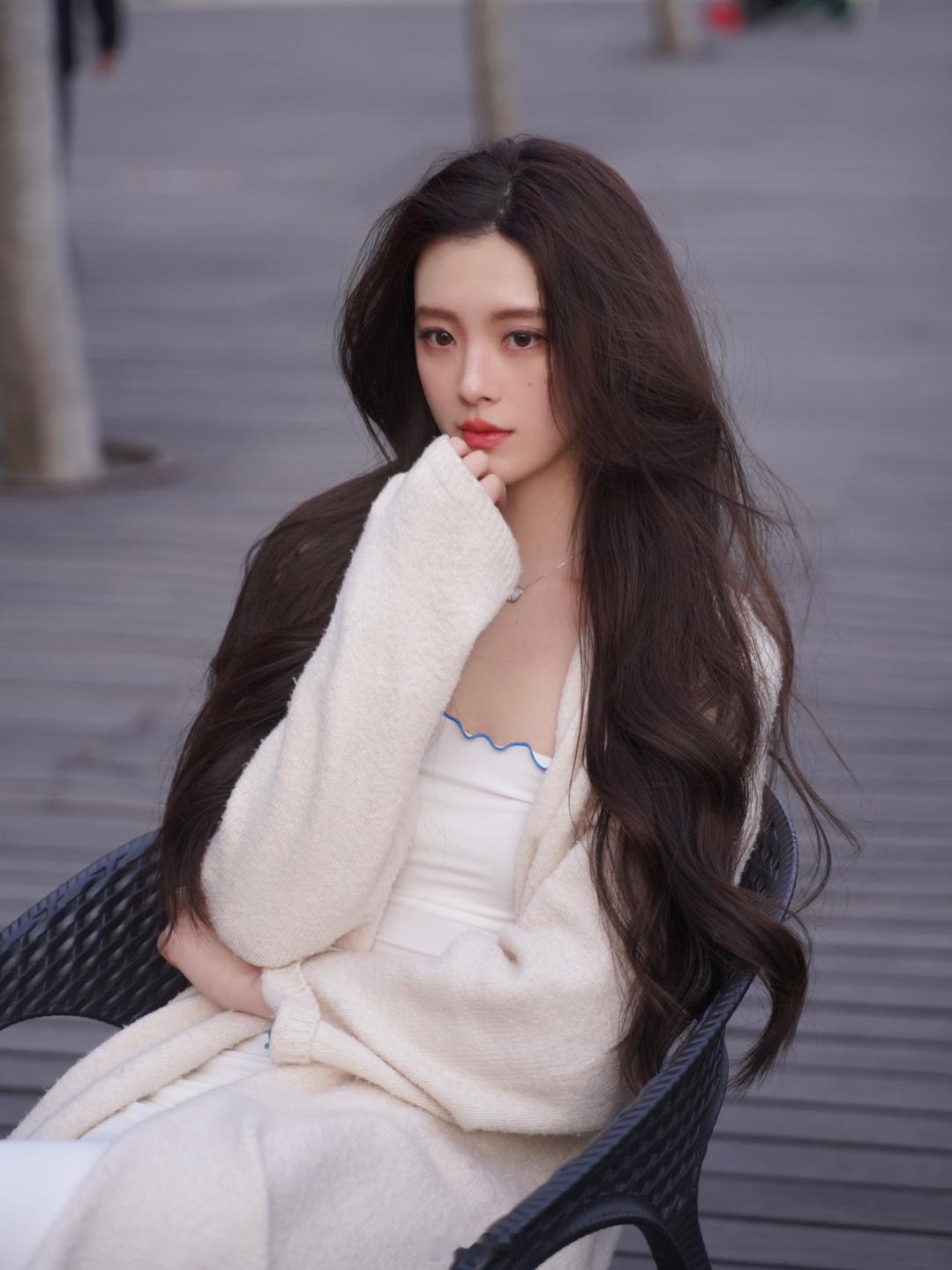 早起看日出的女孩 ​​​